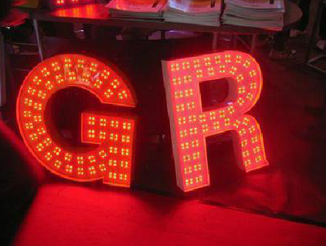 阆中LED发光字有哪些优势？